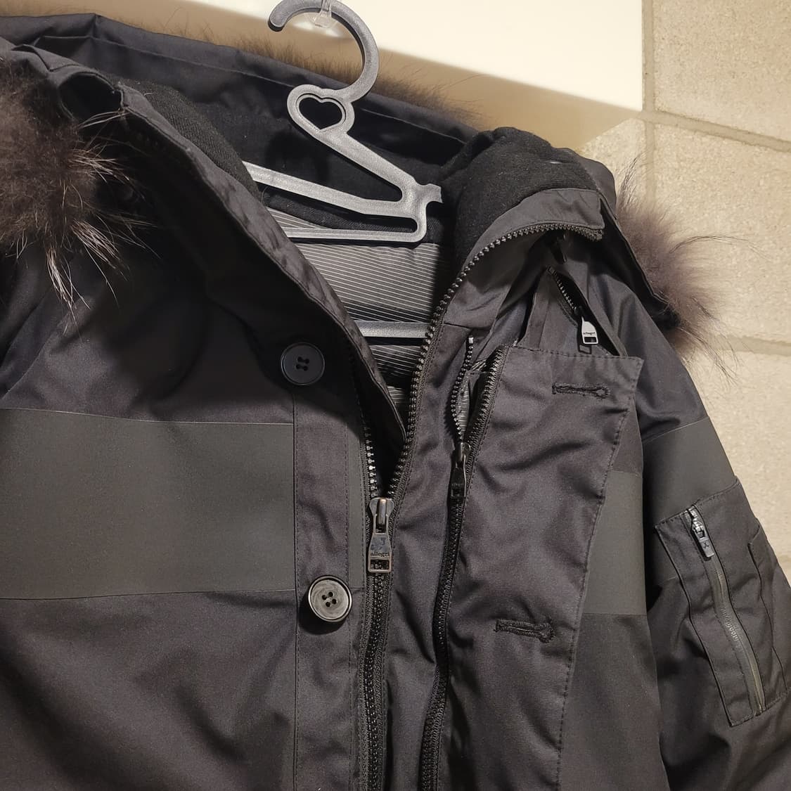 알레그리 너구리퍼 봄버 패딩 50 상품이미지4