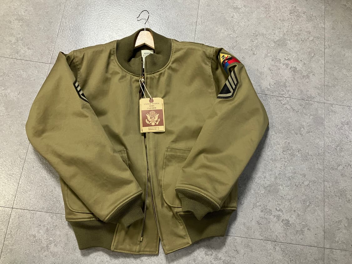 (새제품) 브론슨 탱커 1세대, 플리츠수선 [M] 상품이미지1