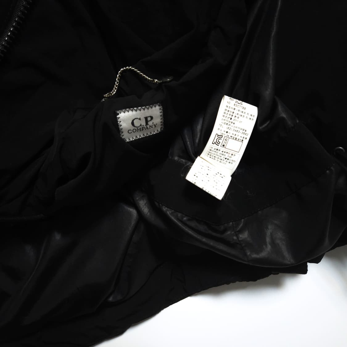 CP컴퍼니 노르지 고글 덕다운 패딩 블랙 상품이미지9
