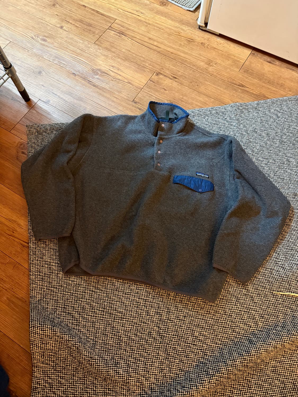 파타고니아 신칠라 그레이 L 상품이미지1