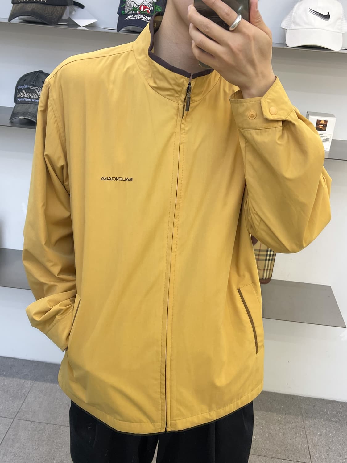 발렌시아가 90s 스펠 로고 집 자켓 상품이미지2