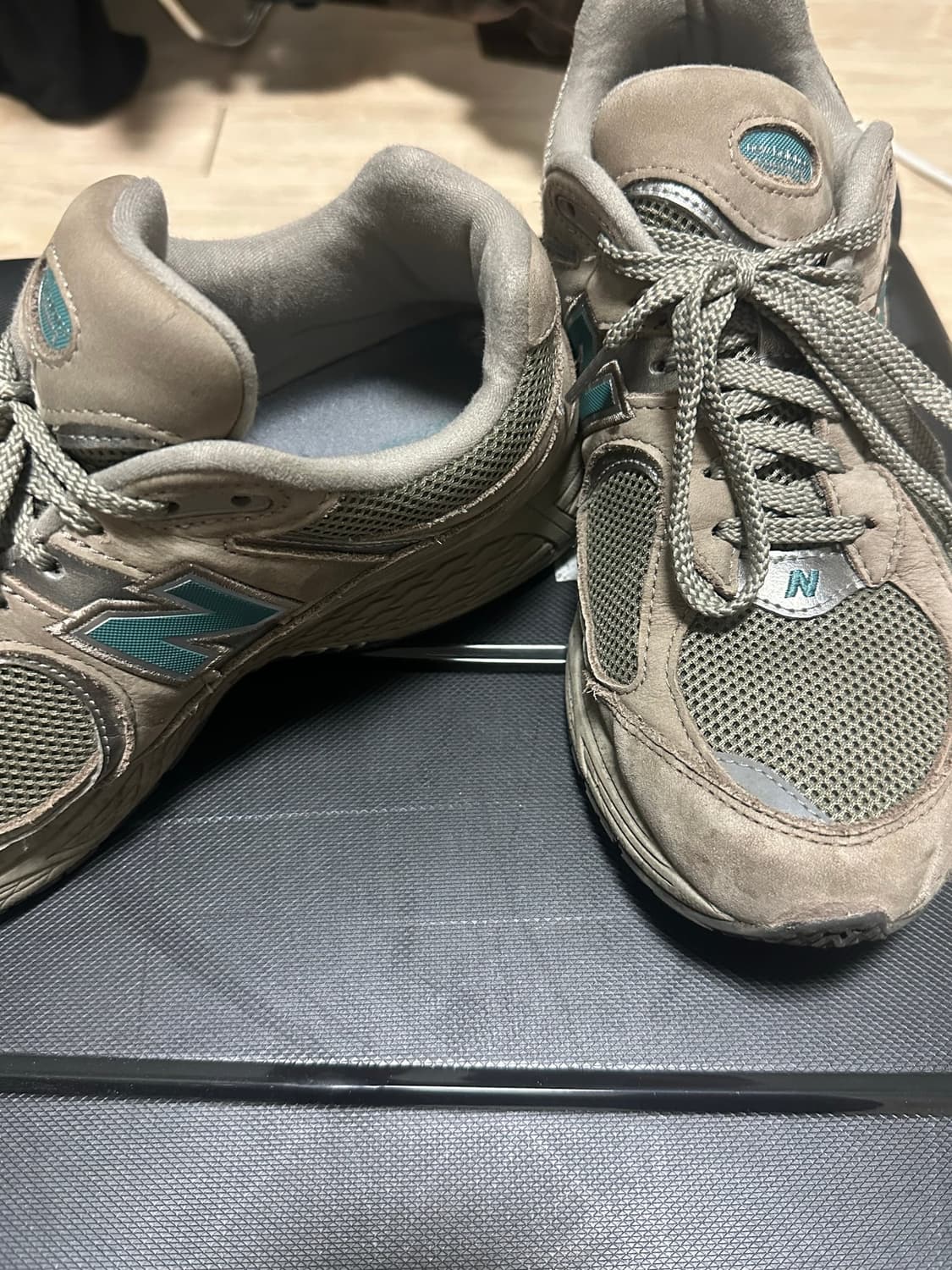 뉴발란스 2002 브라운 상품이미지3
