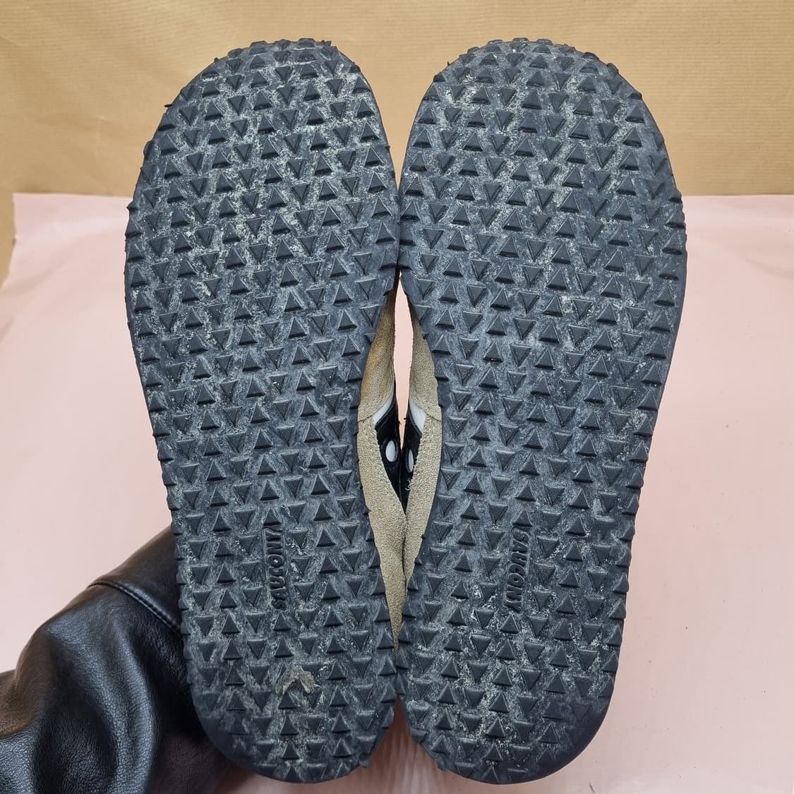 써코니 DXN 남성운동화 270 상품이미지3