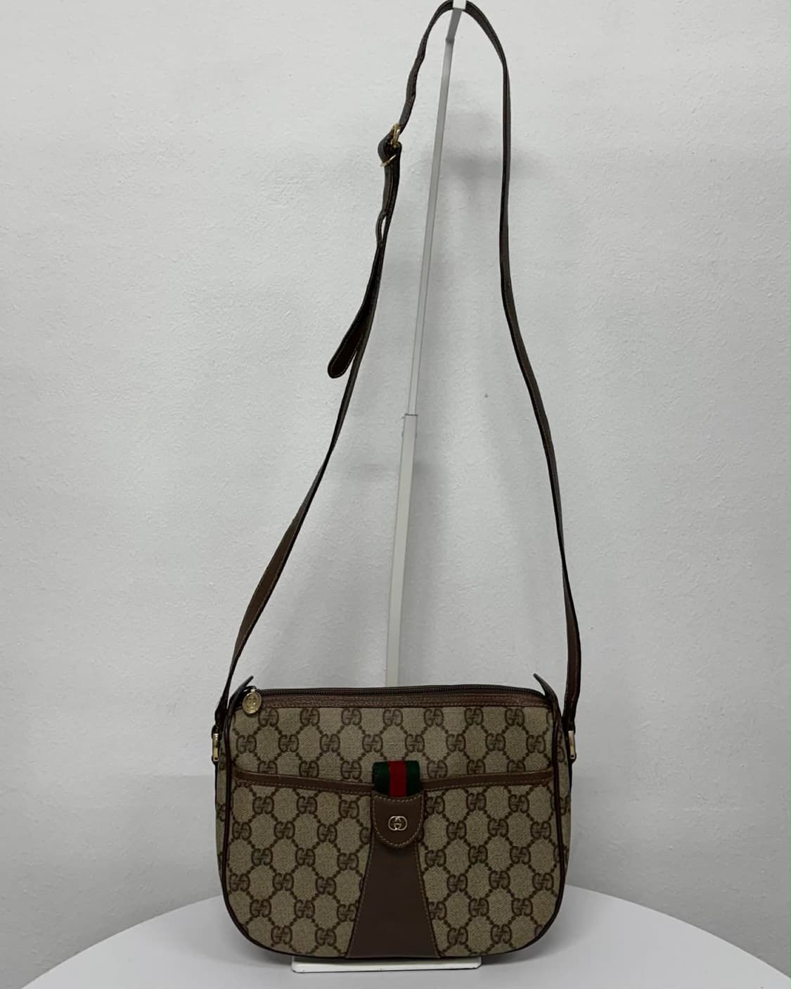 구찌 빈티지 GG 캔버스 숄더 크로스백 상품이미지1