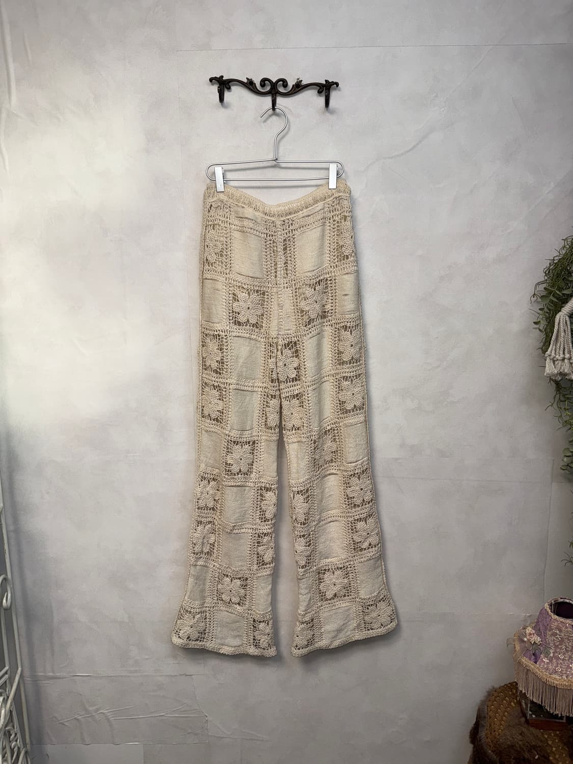 Ivory bohemian flower crochet pants 상품이미지1