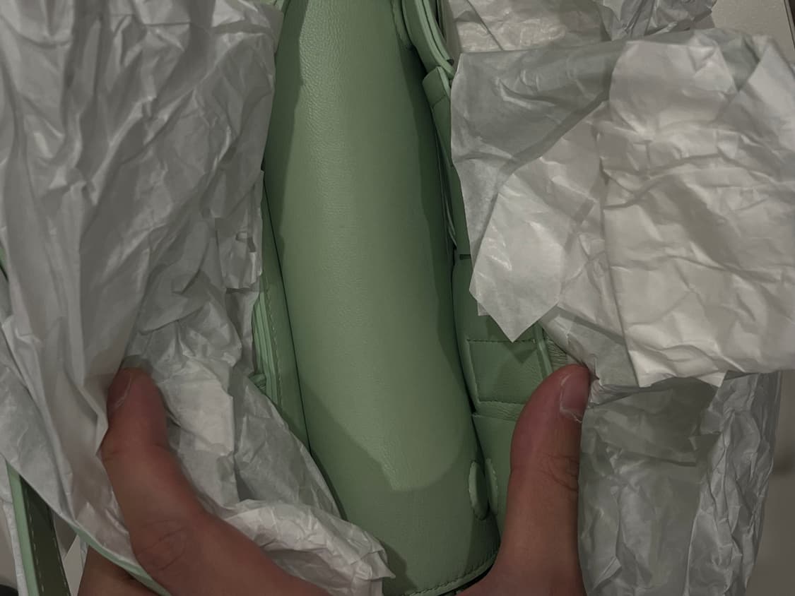 보테가 베네타 미니 EW 아르코백 민트 새상품 상품이미지6