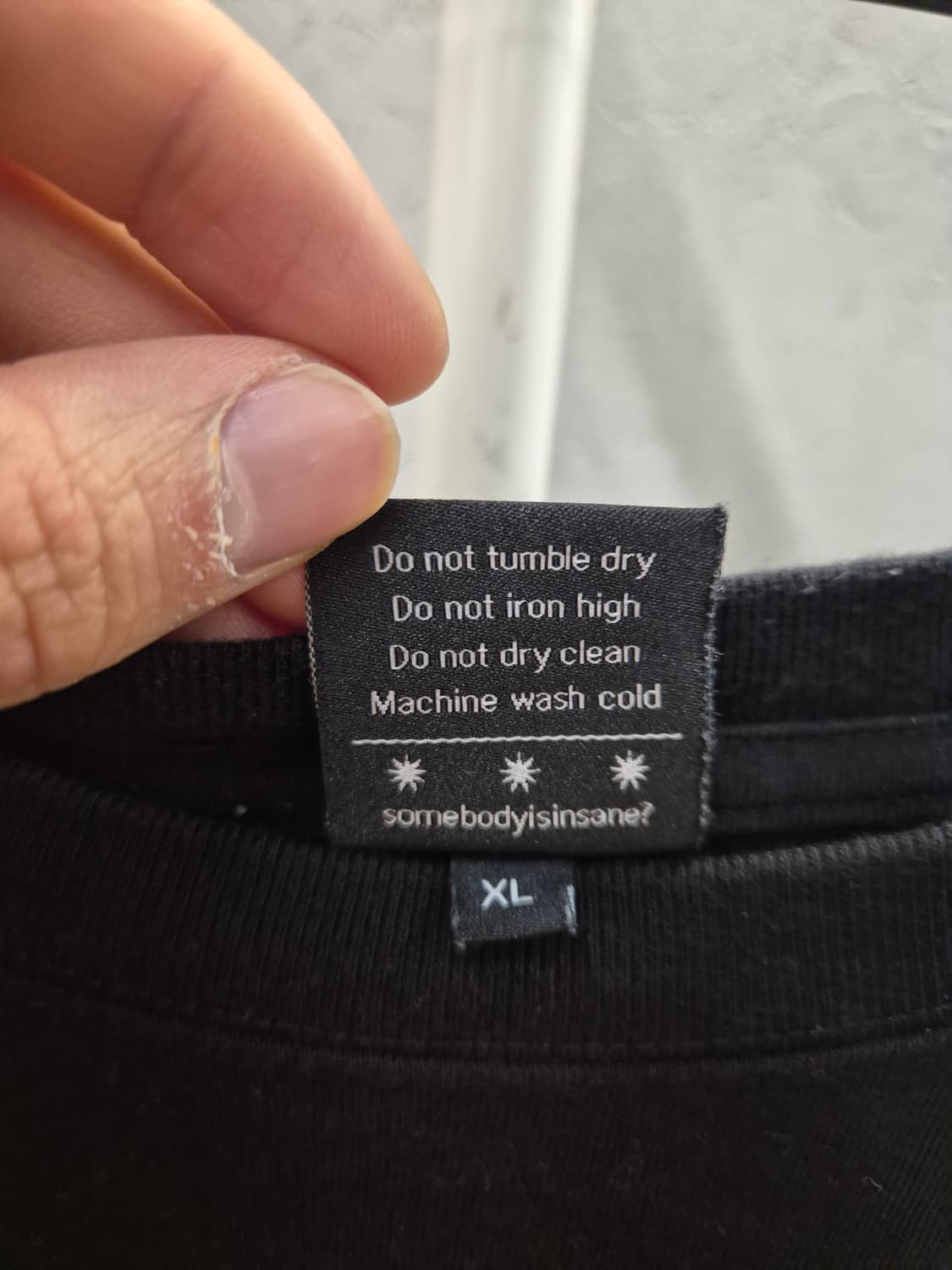 Somebody is insane 티셔츠 블랙 XL 상품이미지5
