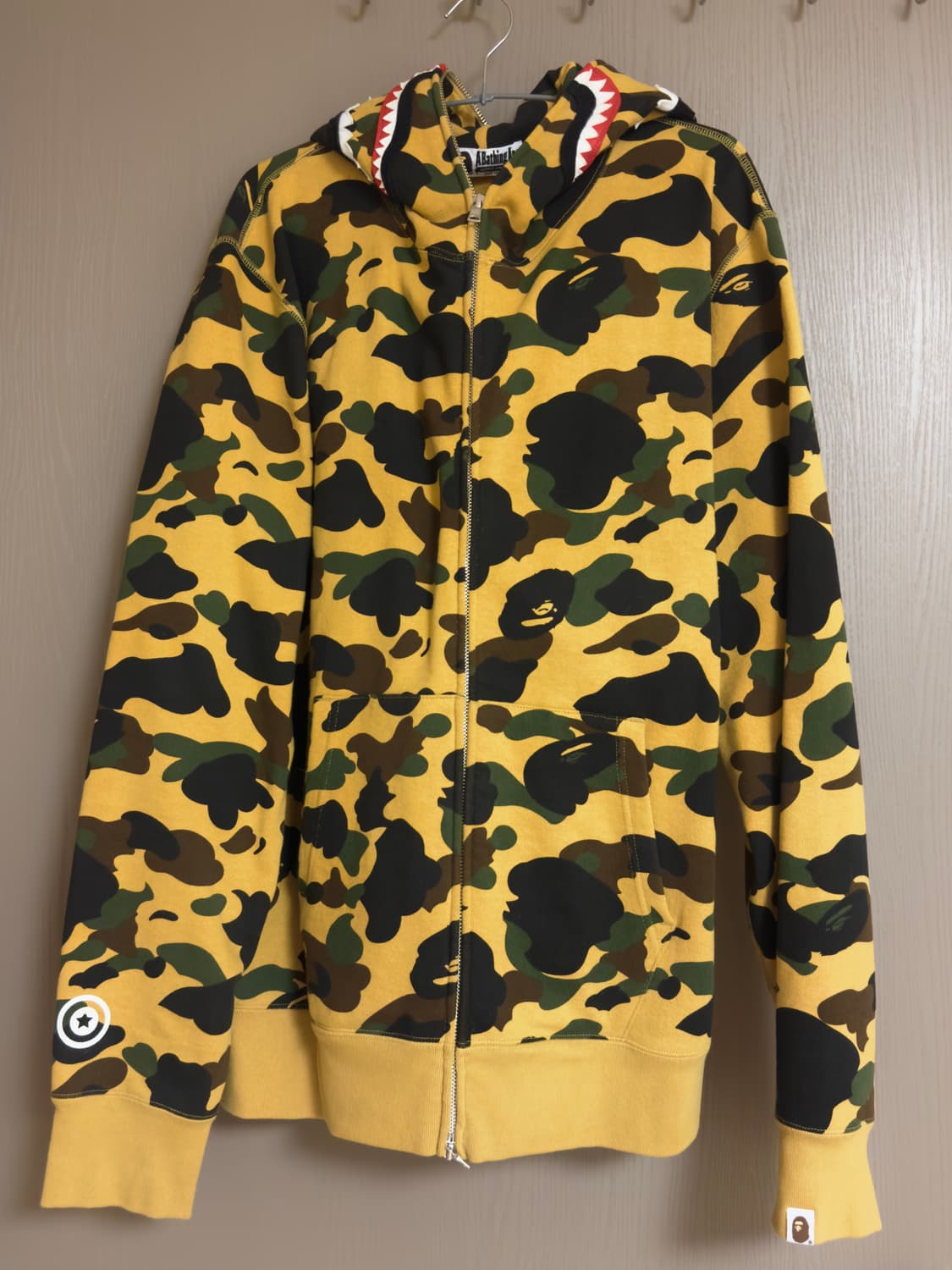 베이프 황계 샤크 카모 후드집업 XL 상품이미지1