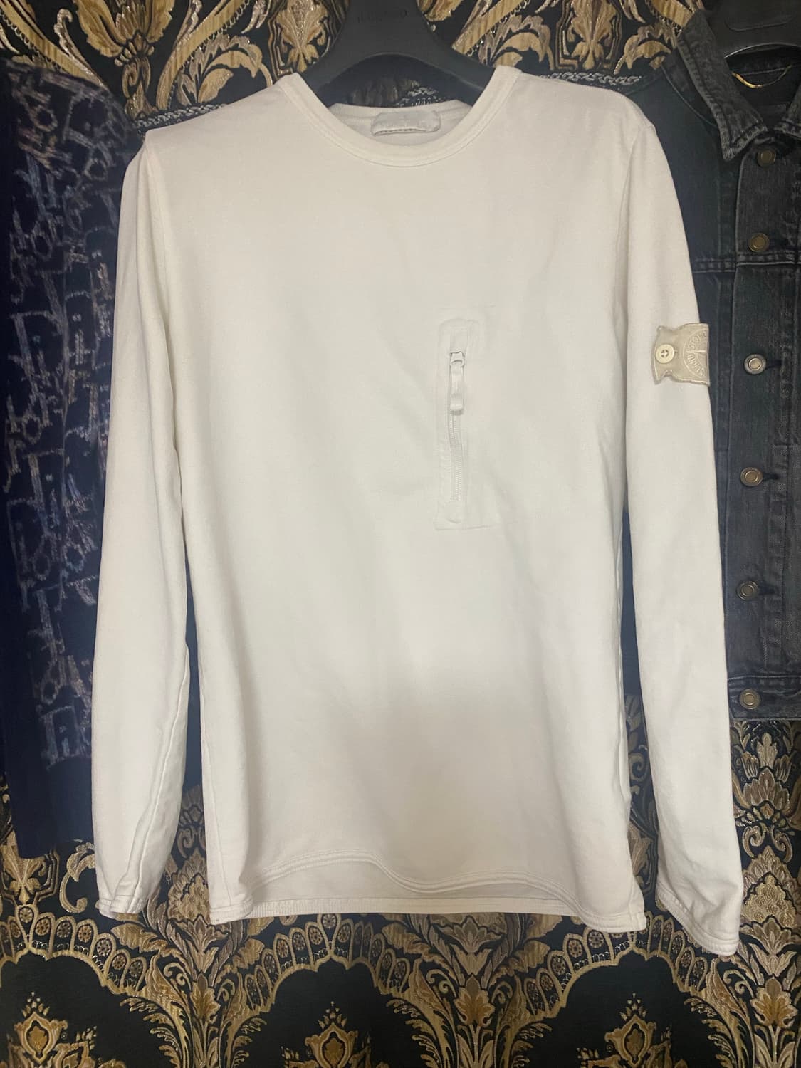 [정품] 스톤아일랜드 고스트피스 화이트 와펜 맨투맨 S 상품이미지1