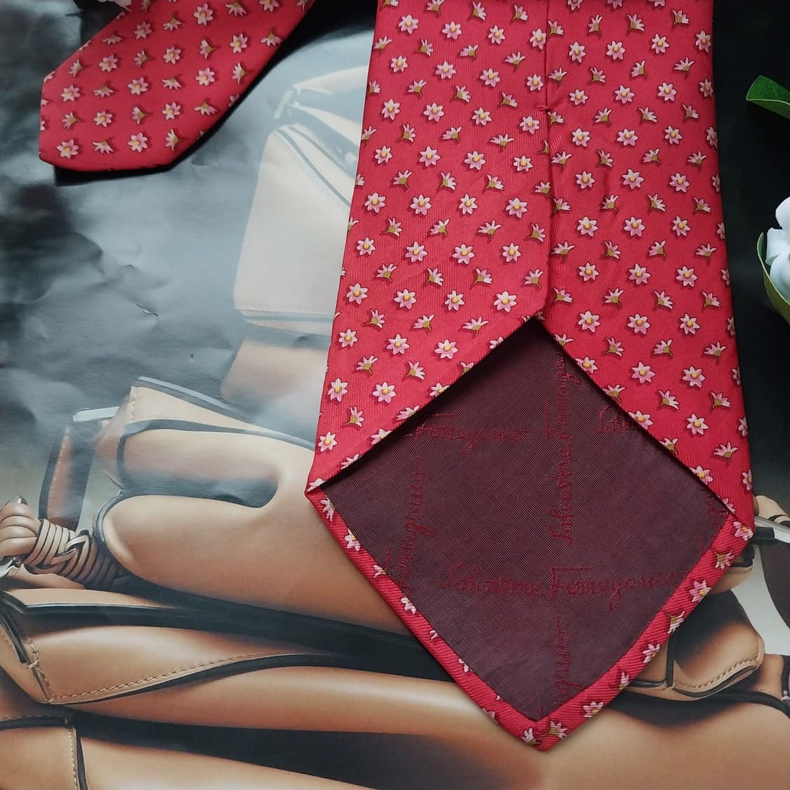 살바토레 페라가모 실크 레드 플라워 넥타이 9.8cm A등급 K1620
 상품이미지7