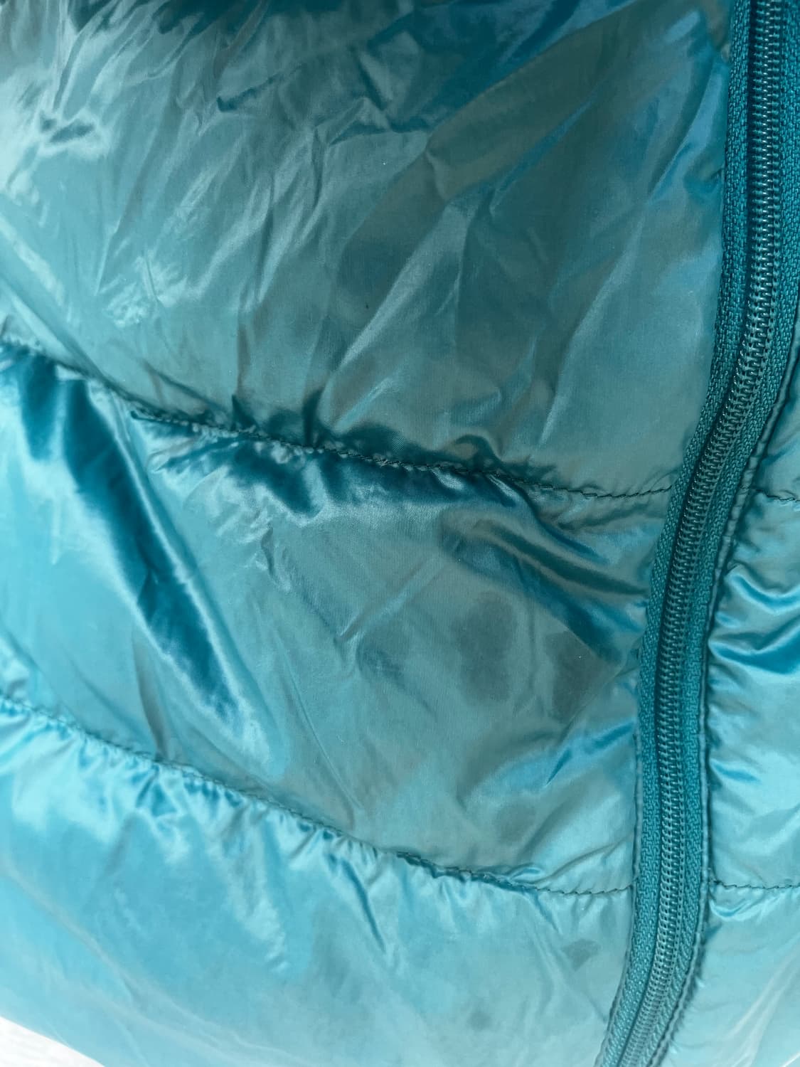 유니클로 경량 패딩 상품이미지5