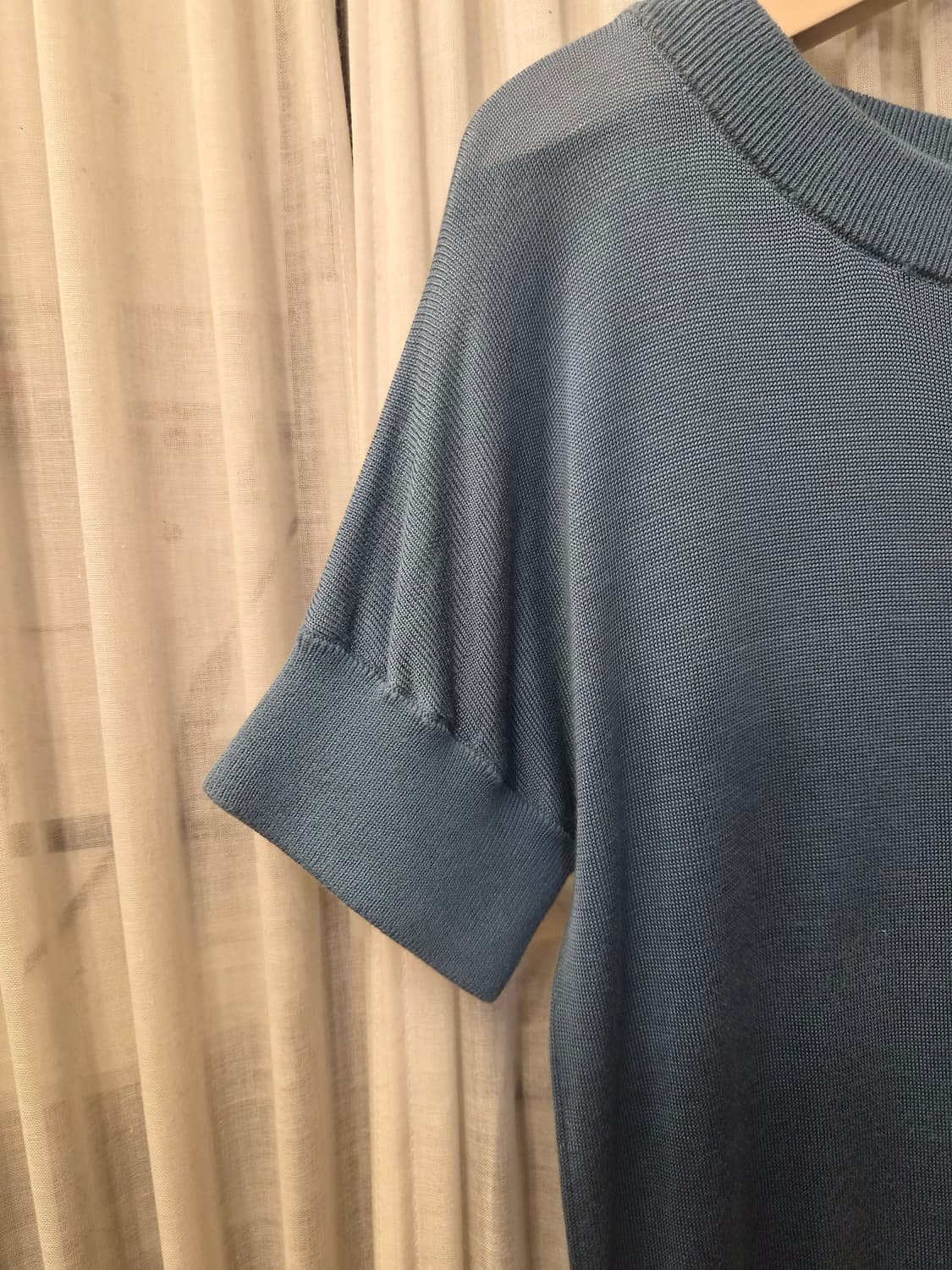 마크 제이콥스 실크 반팔 티셔츠 상품이미지3