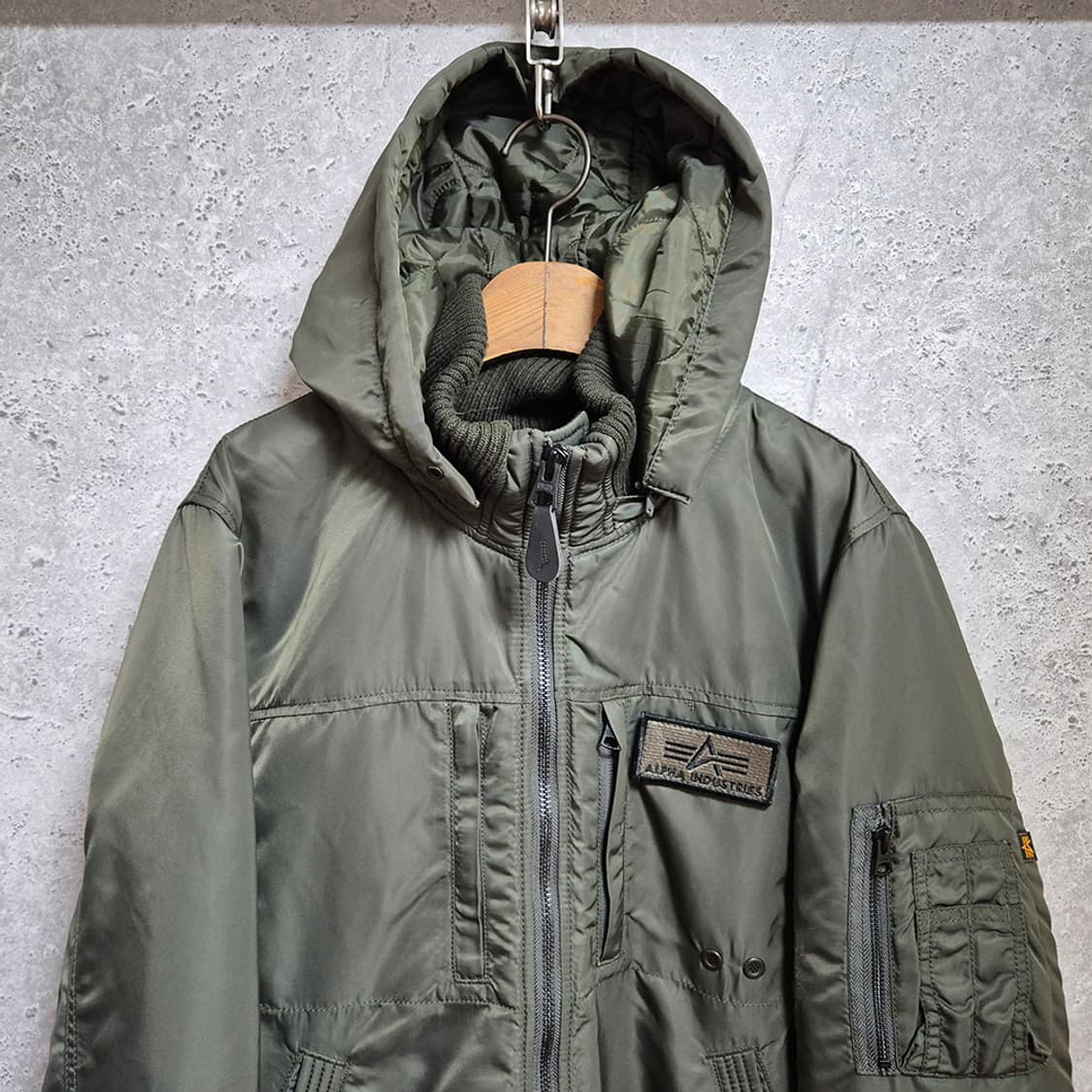 ALPHA INDUSTRIES 알파인더스트리 경량 자켓 봄버 상품이미지3