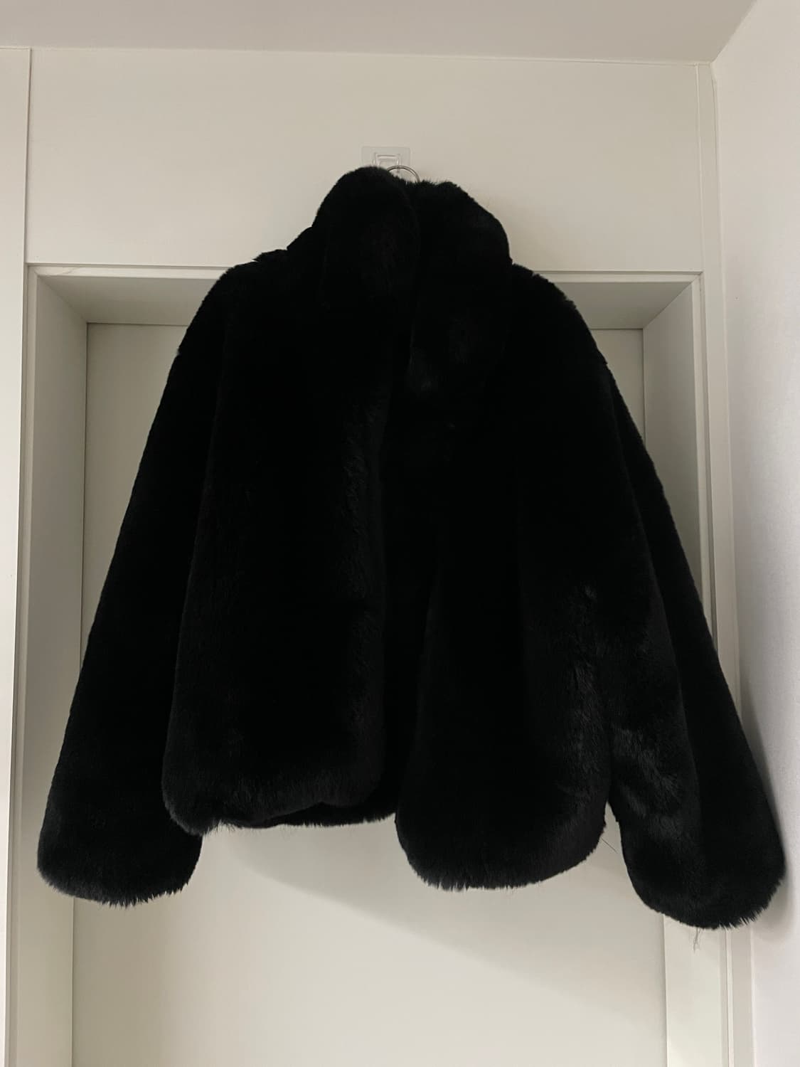 MORE THAN DOPE 페이크퍼코트 상품이미지1