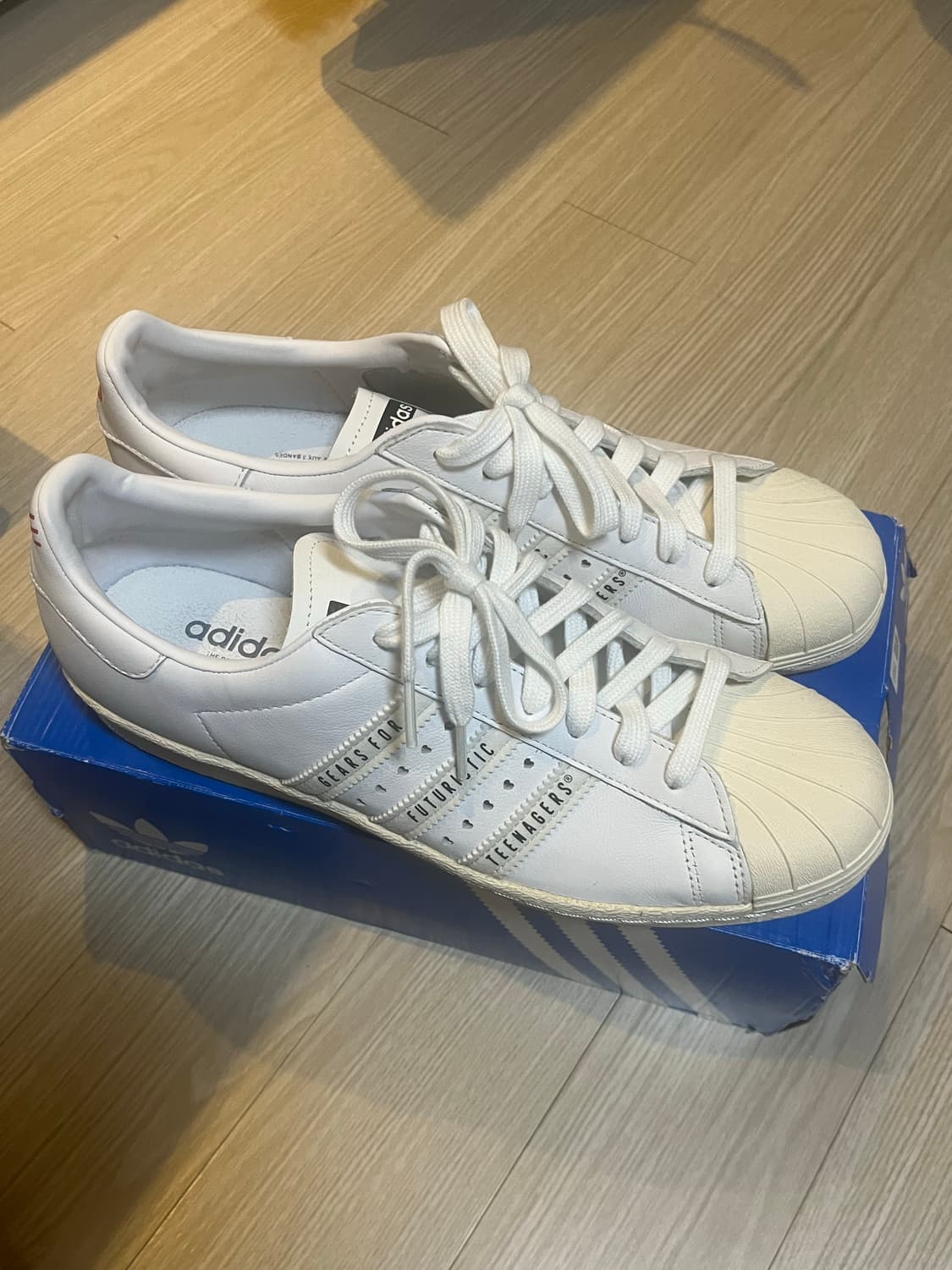 아디다스 휴먼메이드 슈퍼스타 280 상품이미지1