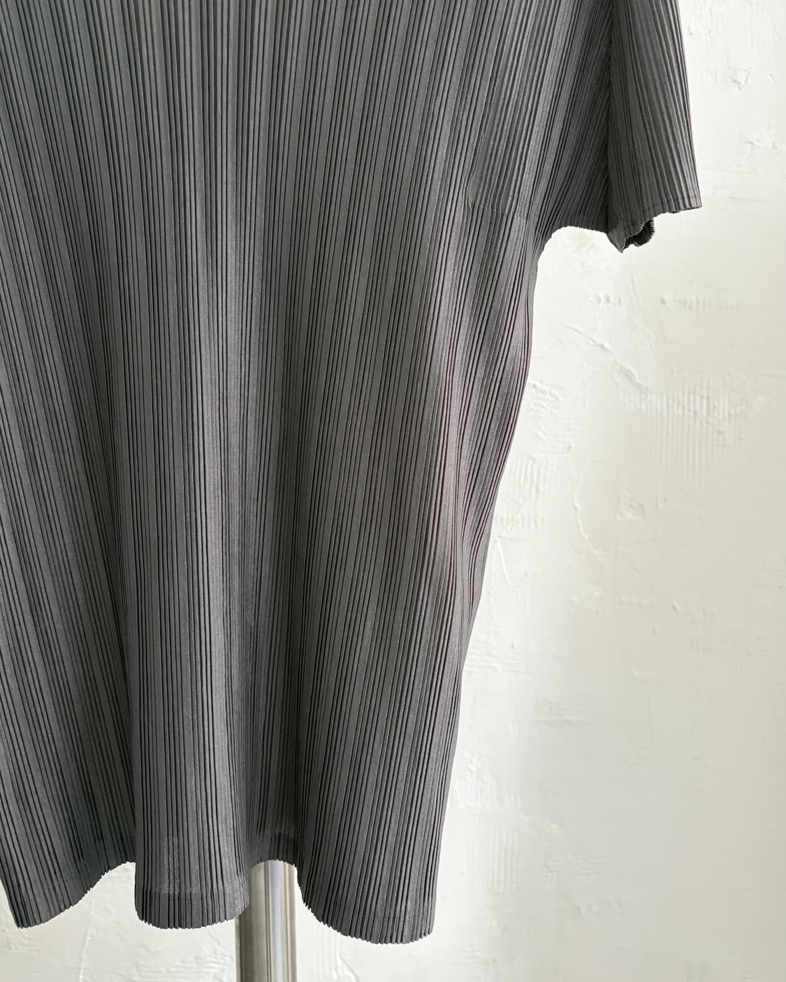 Pleats Please 플리츠플리즈 그레이 플리츠 티셔츠 상품이미지7