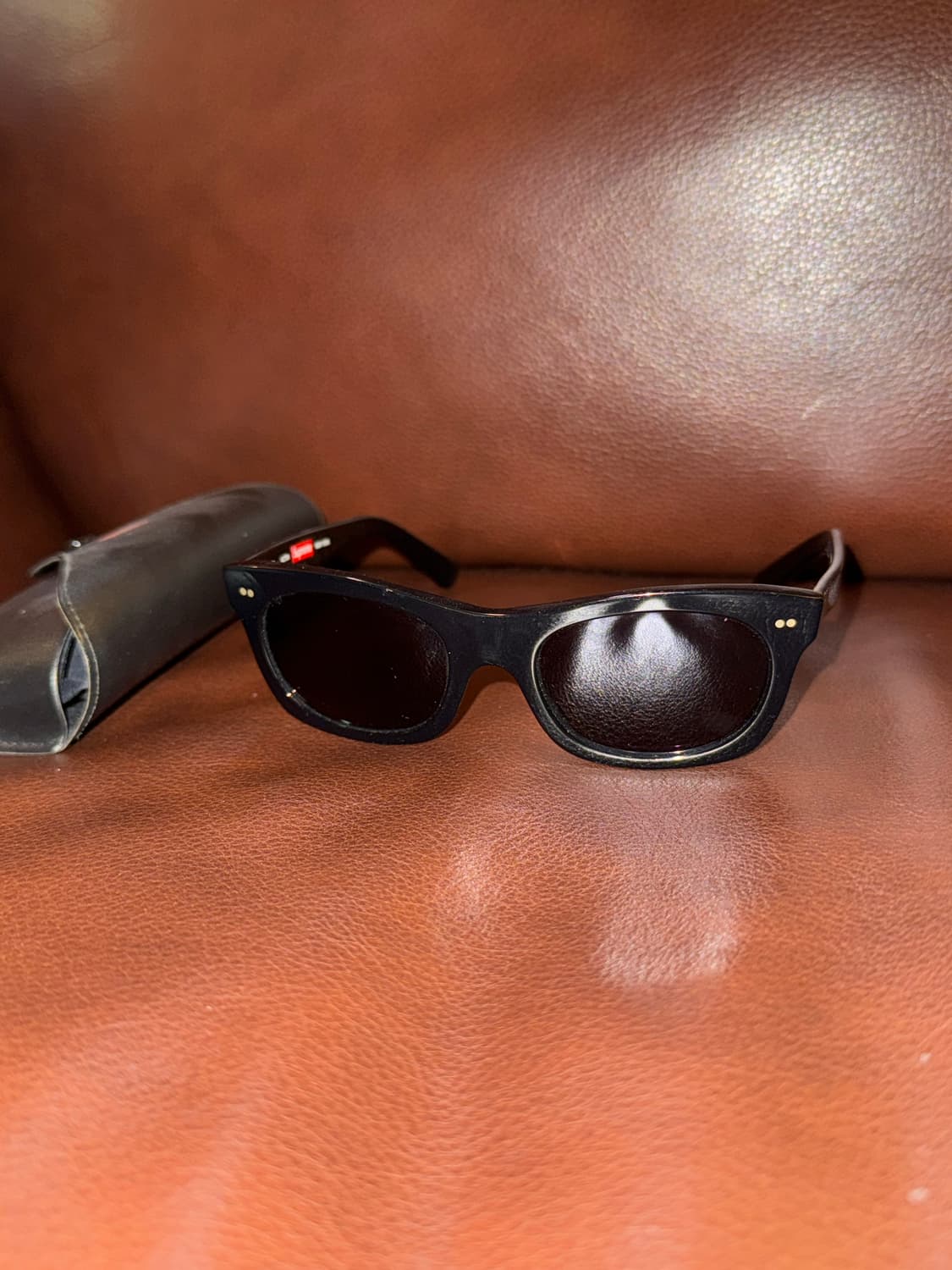 올드 슈프림 선글라스 상품이미지1