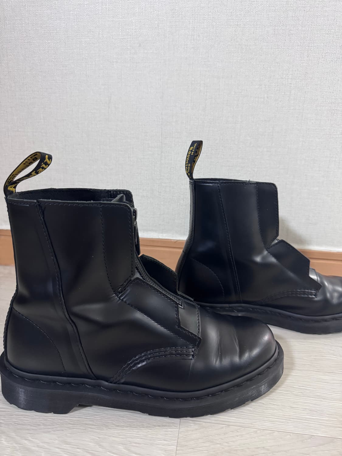 닥터마틴 X 어콜드월 콜라보 1460 270사이즈 판매합니다 상품이미지4