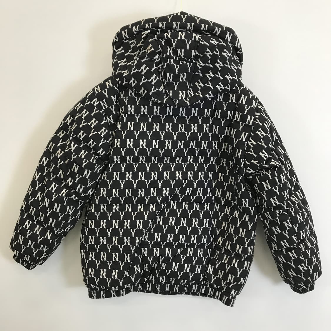 MLB 클래식 모노그램 구스다운 패딩 [XS] 상품이미지4