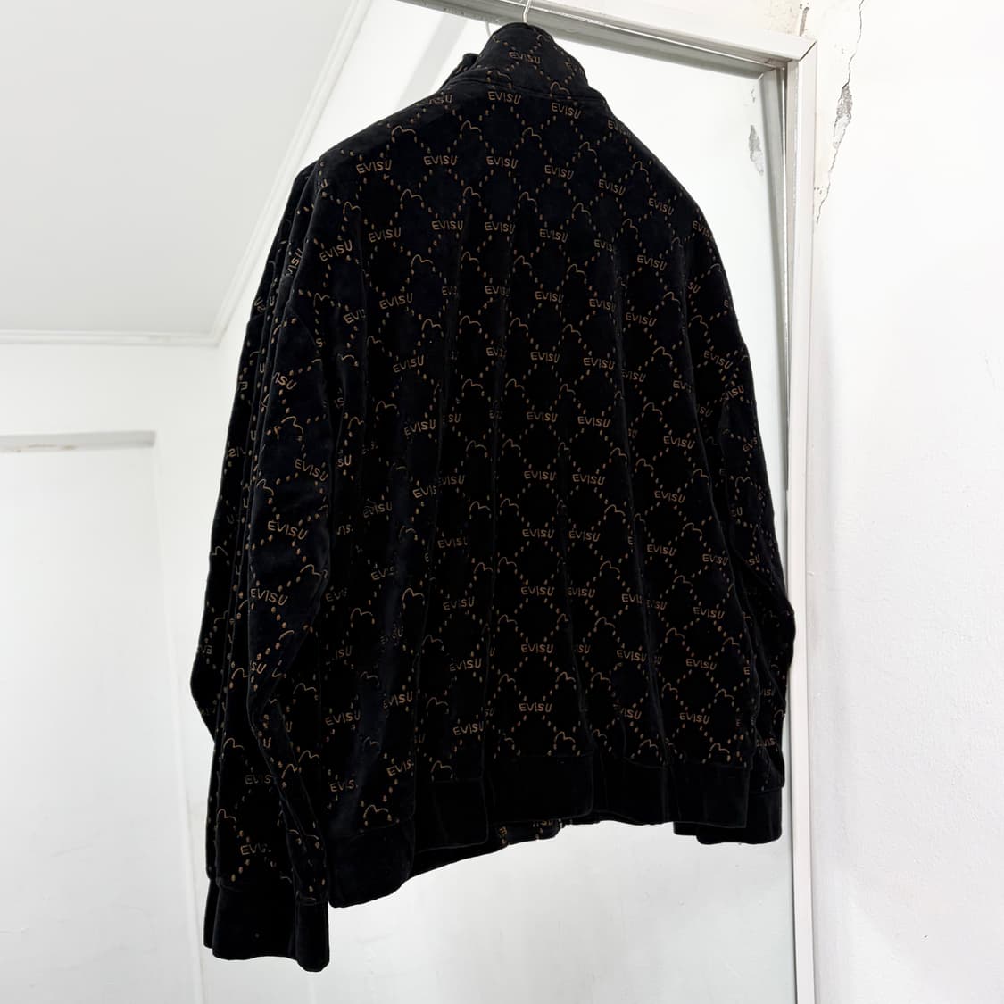 에비수 멀티로고 벨벳 자켓 상품이미지4
