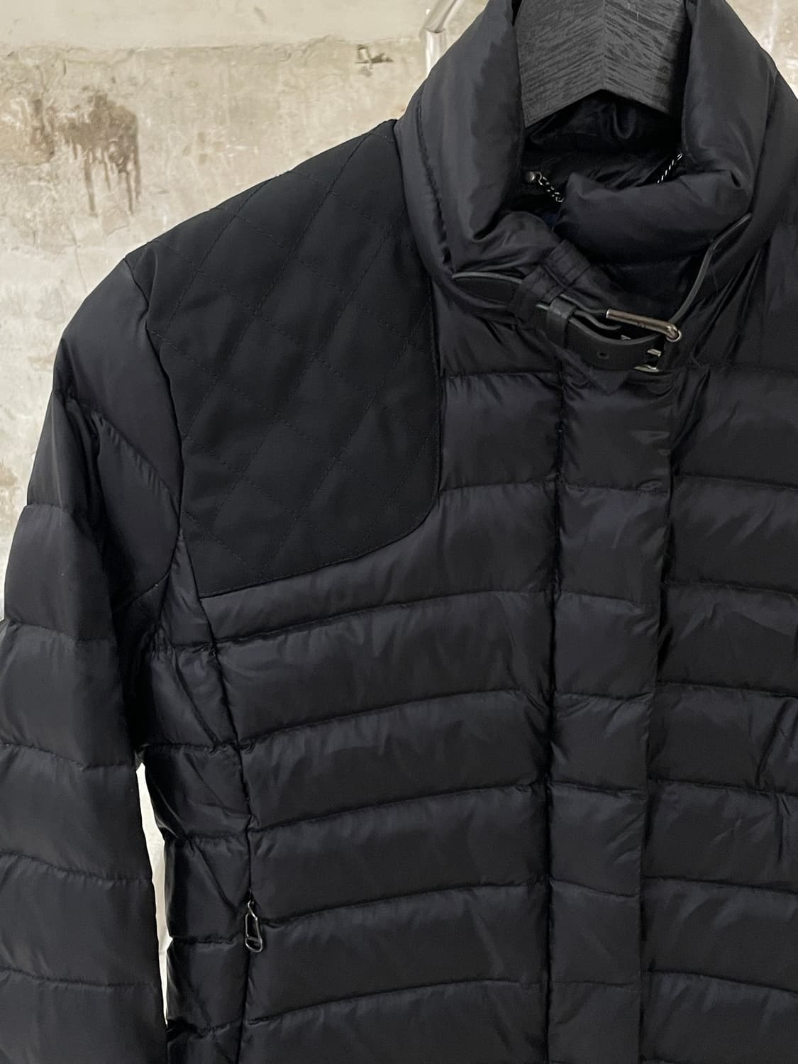 랄프 로렌 블랙 라이트 숄더 패치 덕 다운 퀼팅 자켓 상품이미지2