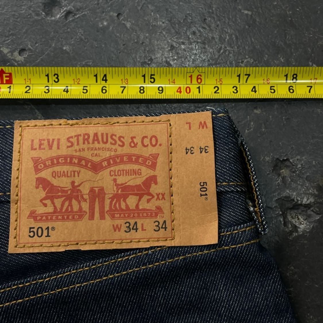 34 리바이스 501 생지 데님 상품이미지9