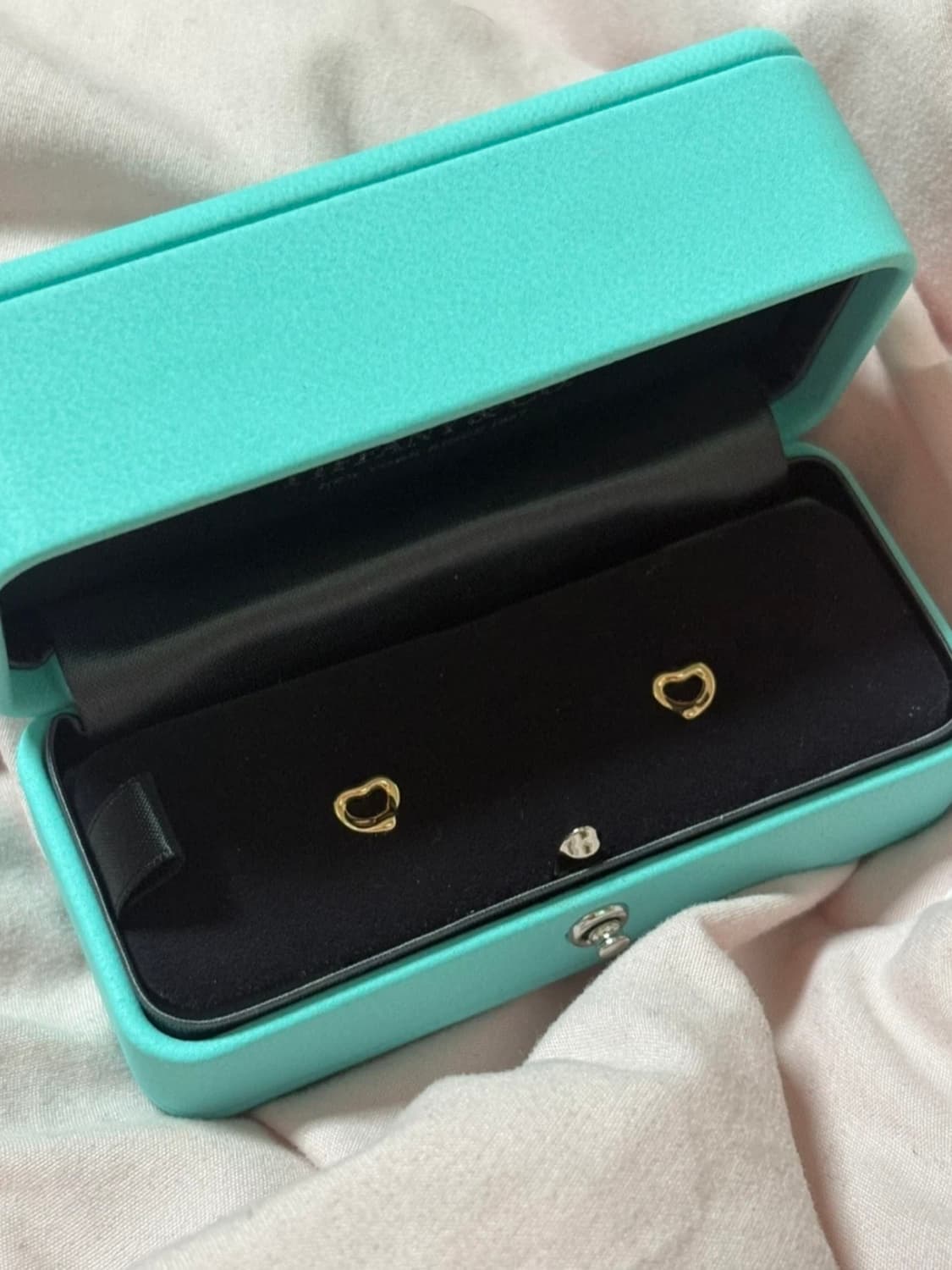 티파니앤코 오픈 하트 귀걸이 상품이미지2