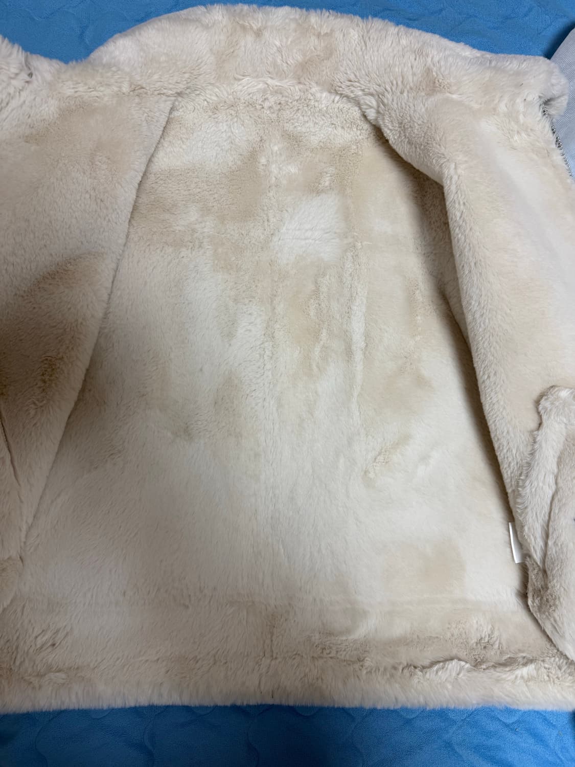 새상품급 론트 X KKST 비건 레더 무스탕 L 상품이미지4