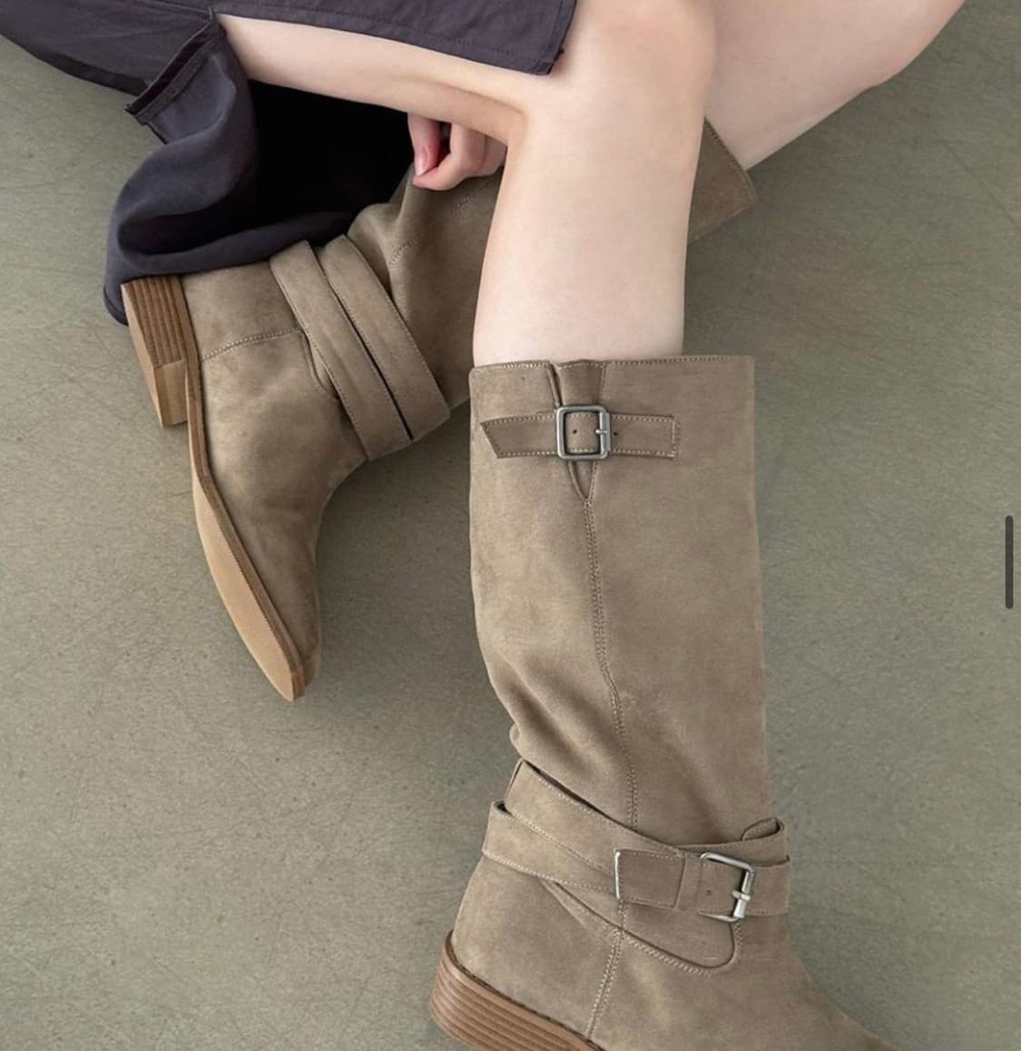 레이지앤 버클 스트랩 웨스트 미들 부츠 상품이미지1