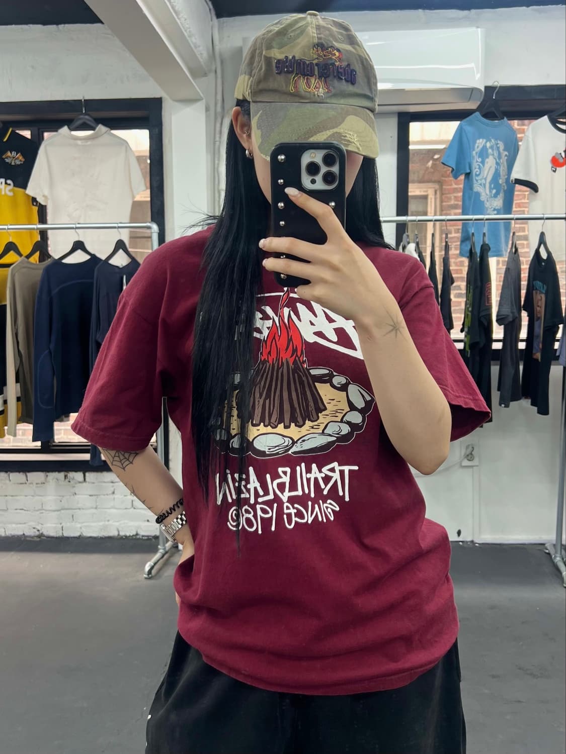 스투시 00s Trail Blazin 버건디 티셔츠 상품이미지4