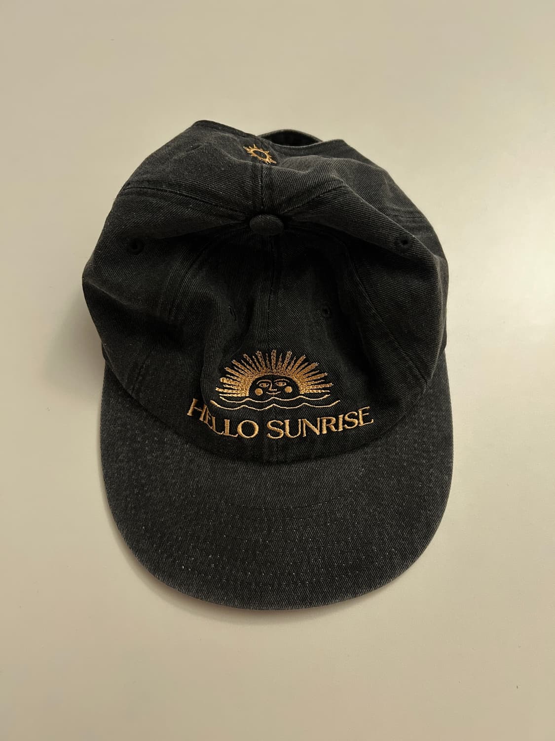 헬로선라이즈 모자 차콜 상품이미지1