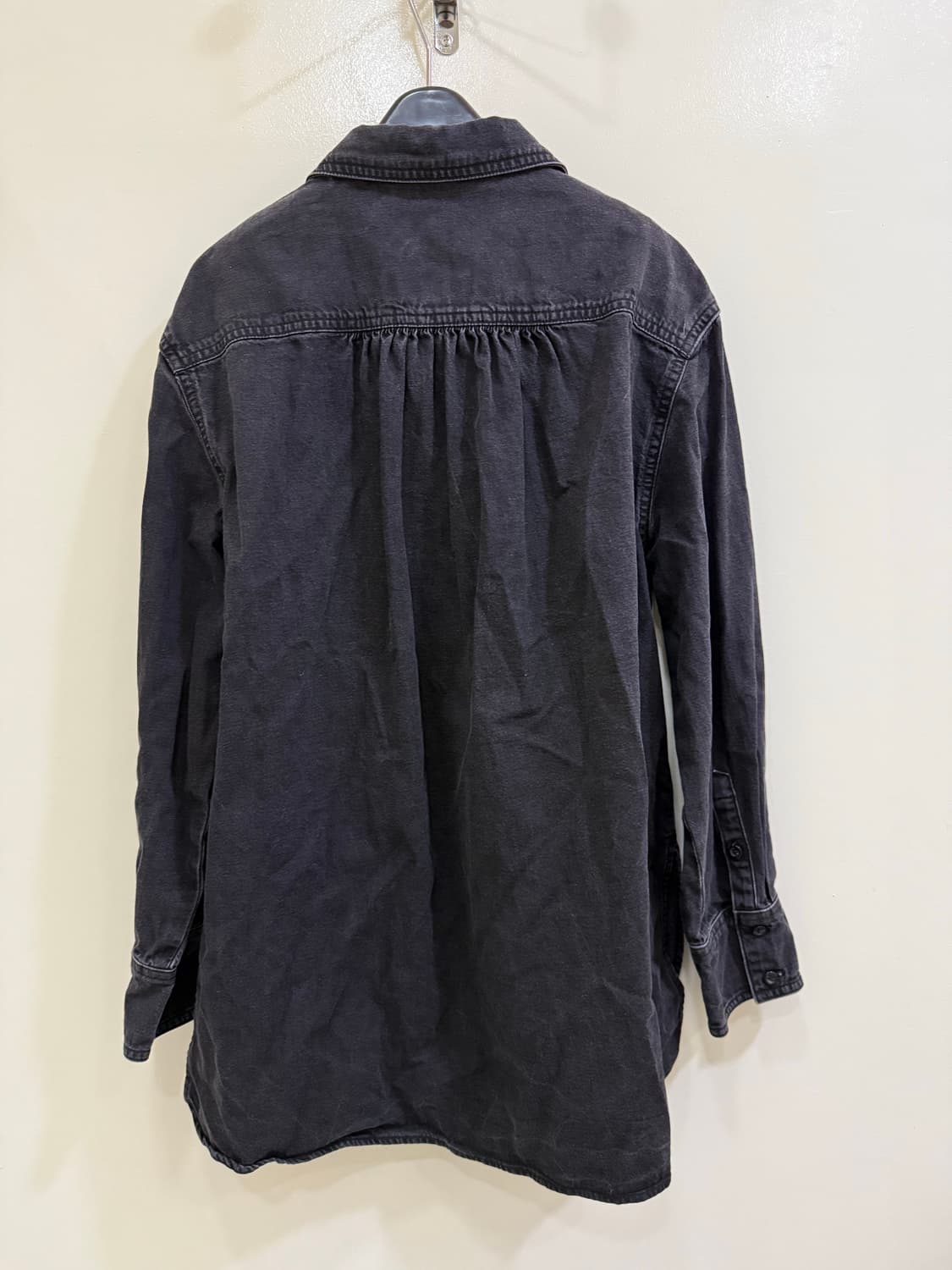 앤아더스토리즈 블랙 데님 셔츠 정품 상품이미지2