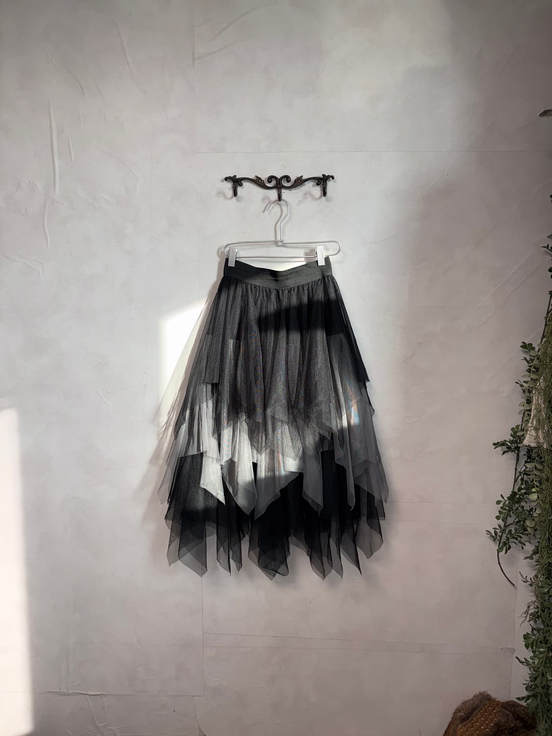 Black & gray unbalanced mesh layered sk 상품이미지1