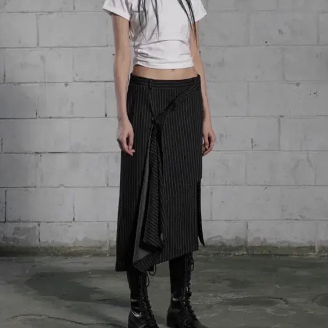 보헤미안서울 언발란스 드레이프 스커트 스트라이프 상품이미지1