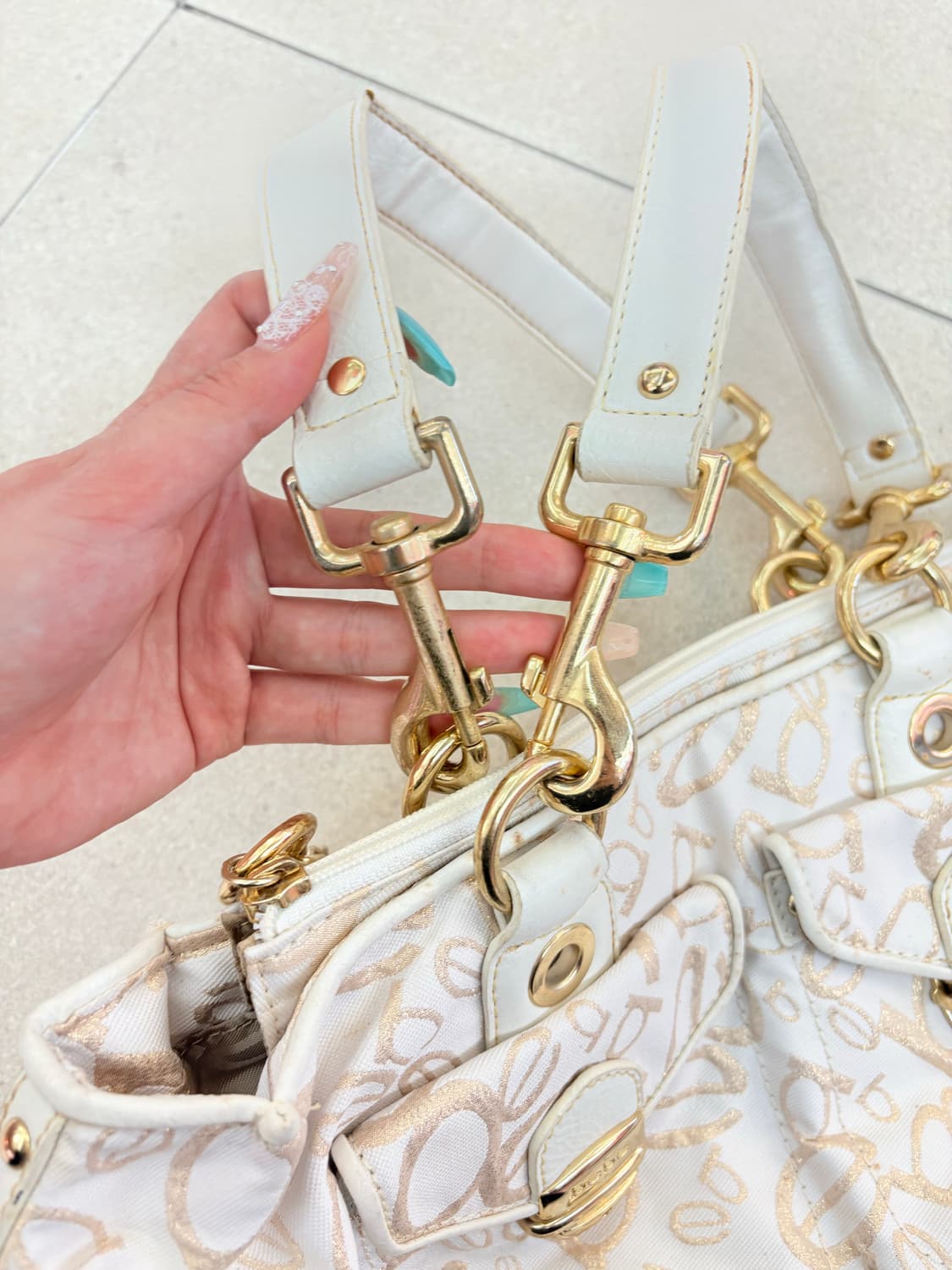 Bebe 골드 디테일 숄더백 상품이미지3