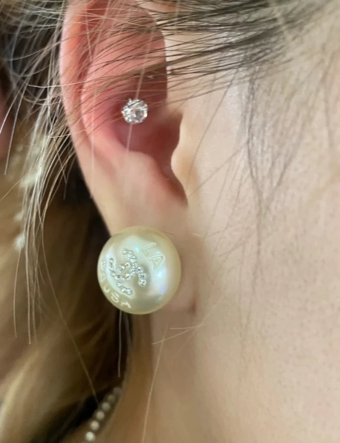 샤넬 업사이클링 CC로고 빈티지 진주 귀걸이 상품이미지6