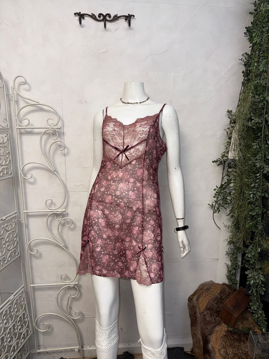 Dark rose pink floral lace slip ops 상품이미지1