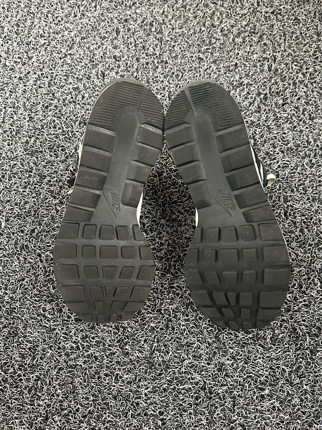 나이키 사카이 베이퍼와플 블랙 245mm 상품이미지9