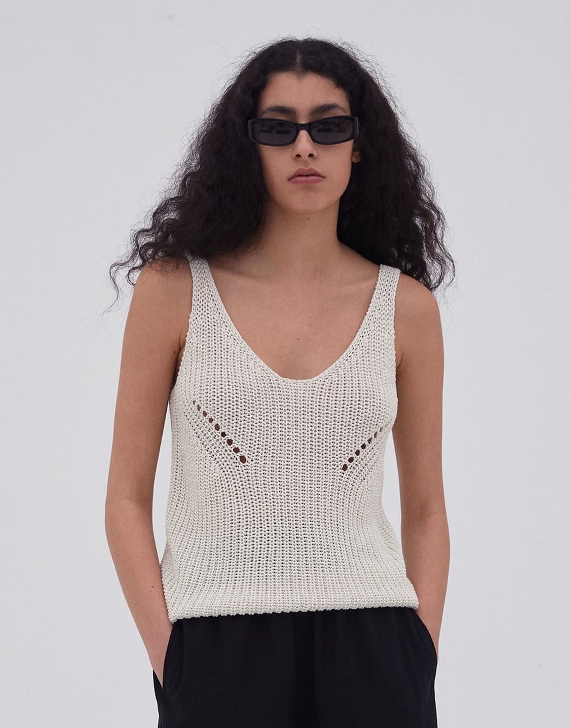 GBH 슬리브리스 니트 에크루 상품이미지1