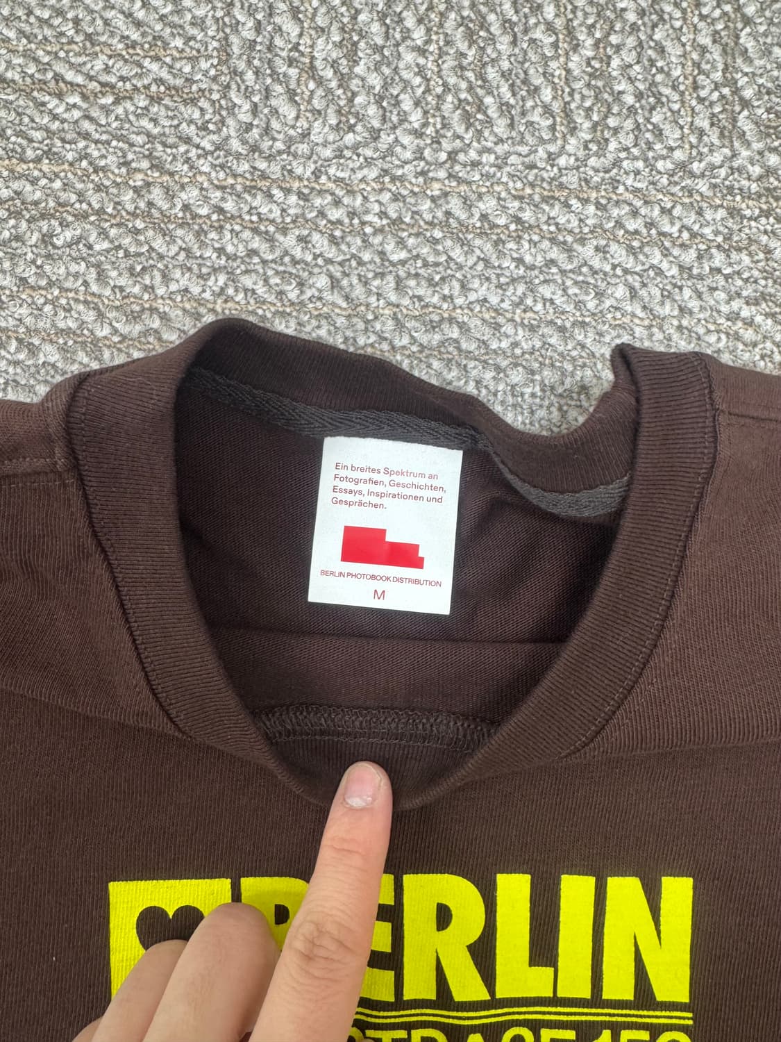베를린 포토북 001 SOUVENIR TEE (BROWN) 상품이미지4