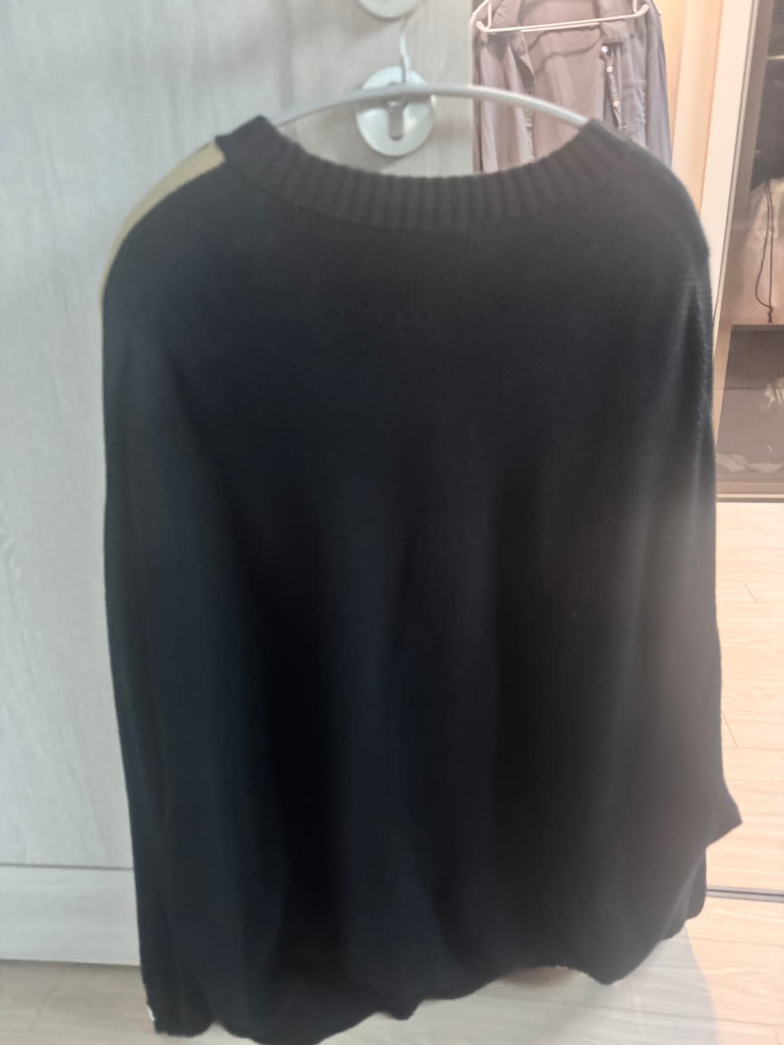 아디다스 송포더뮤트 니트 상품이미지3