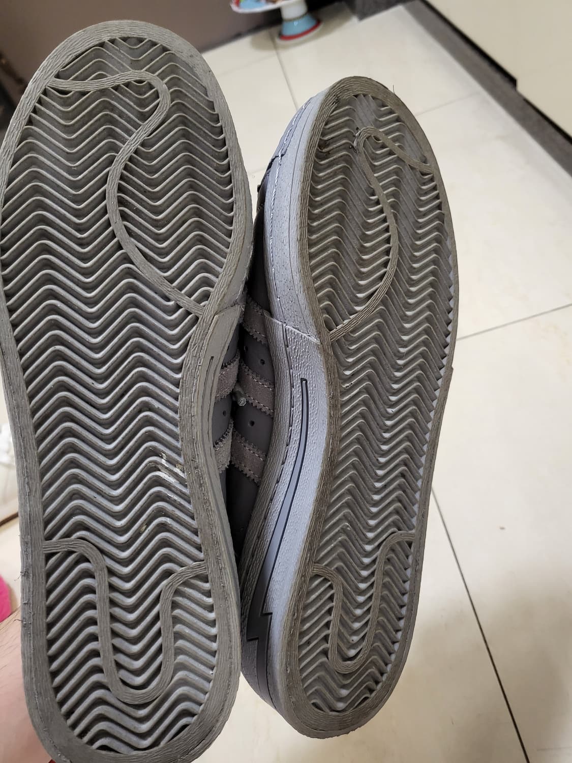 아디다스 x 네이버후드 슈퍼스타 그레이 화이트 275 상품이미지8