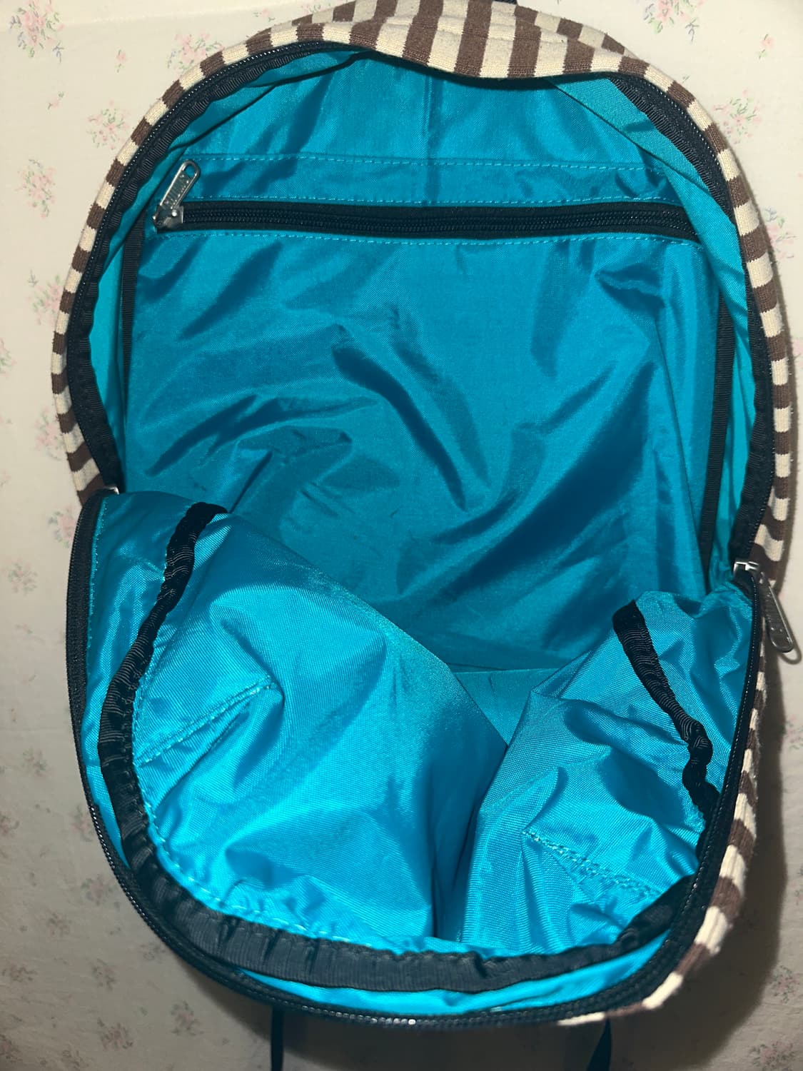 Chums 라떼 스트라이프 백팩 상품이미지6