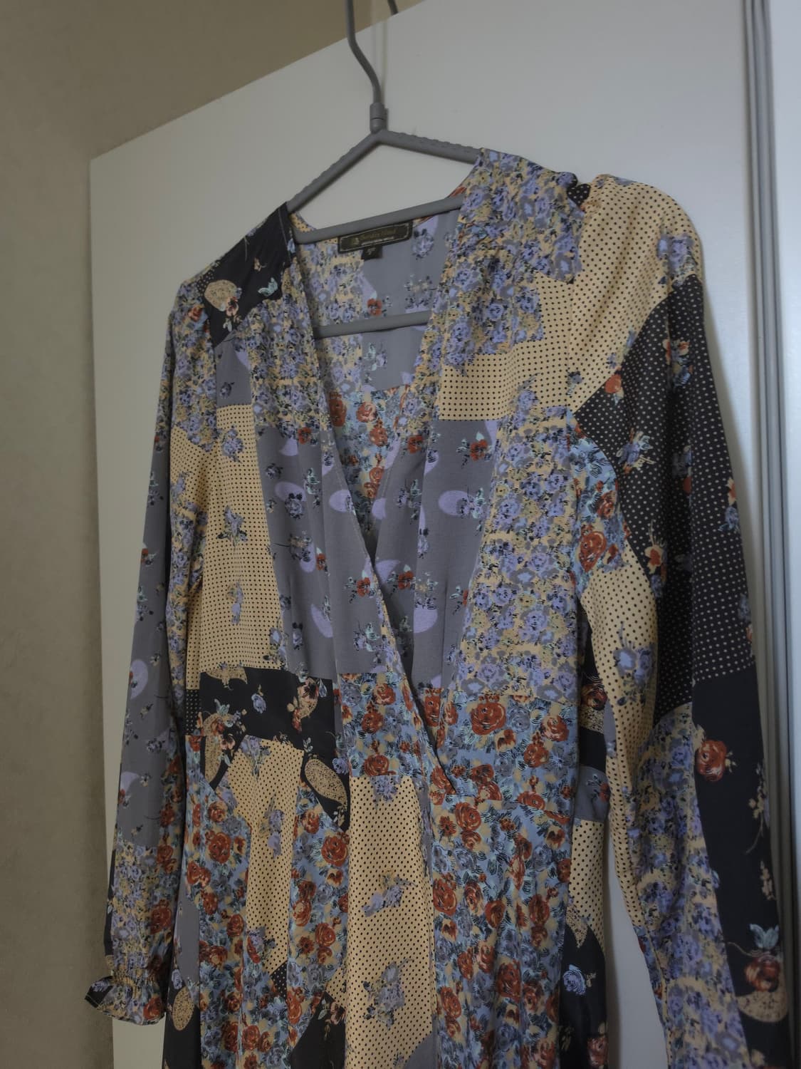 써스데이아일랜드 롱 프릴원피스 상품이미지2