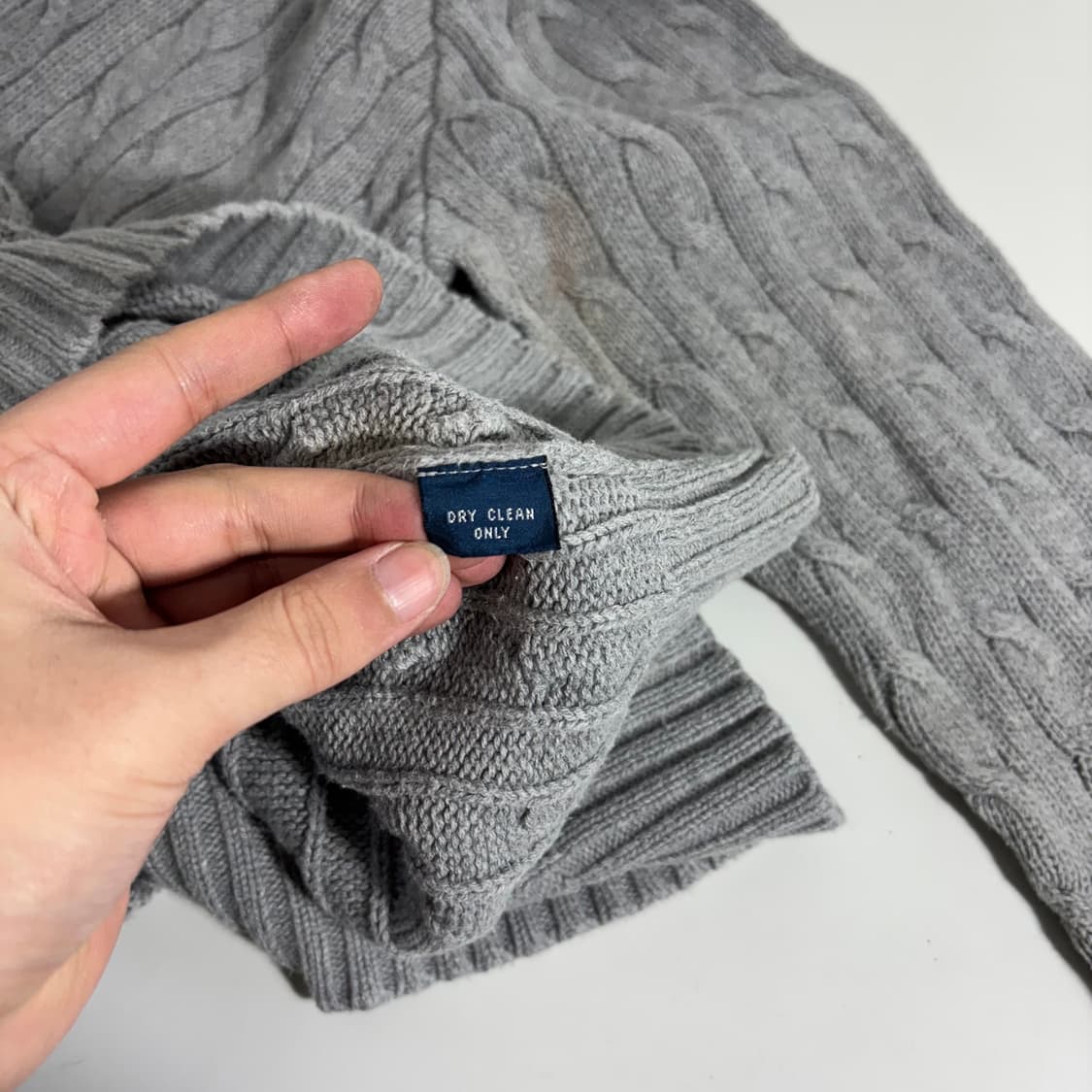 우먼M-L 폴로랄프로렌 그레이 기본로고 브이넥 꽈배기니트 상품이미지5