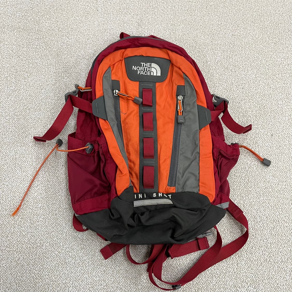 [실측확인] 노스페이스 미니샷 등산 백팩 가방 0119M1 상품이미지1