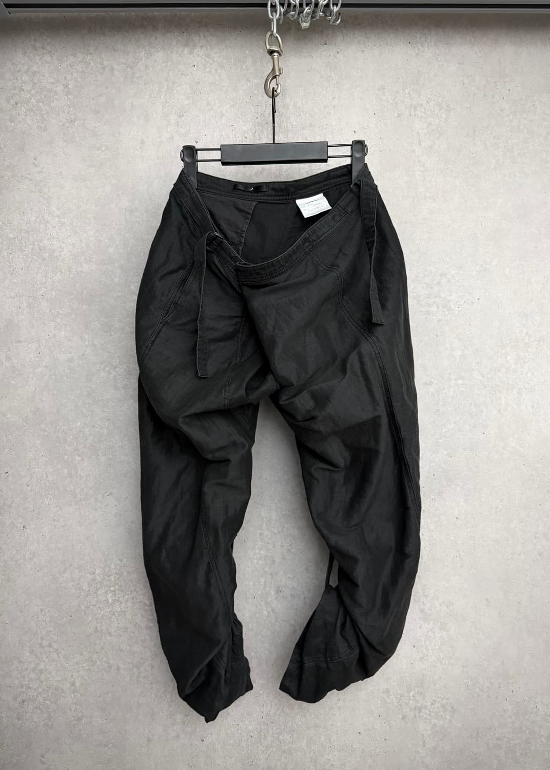 Julius asymmetric pants 상품이미지8