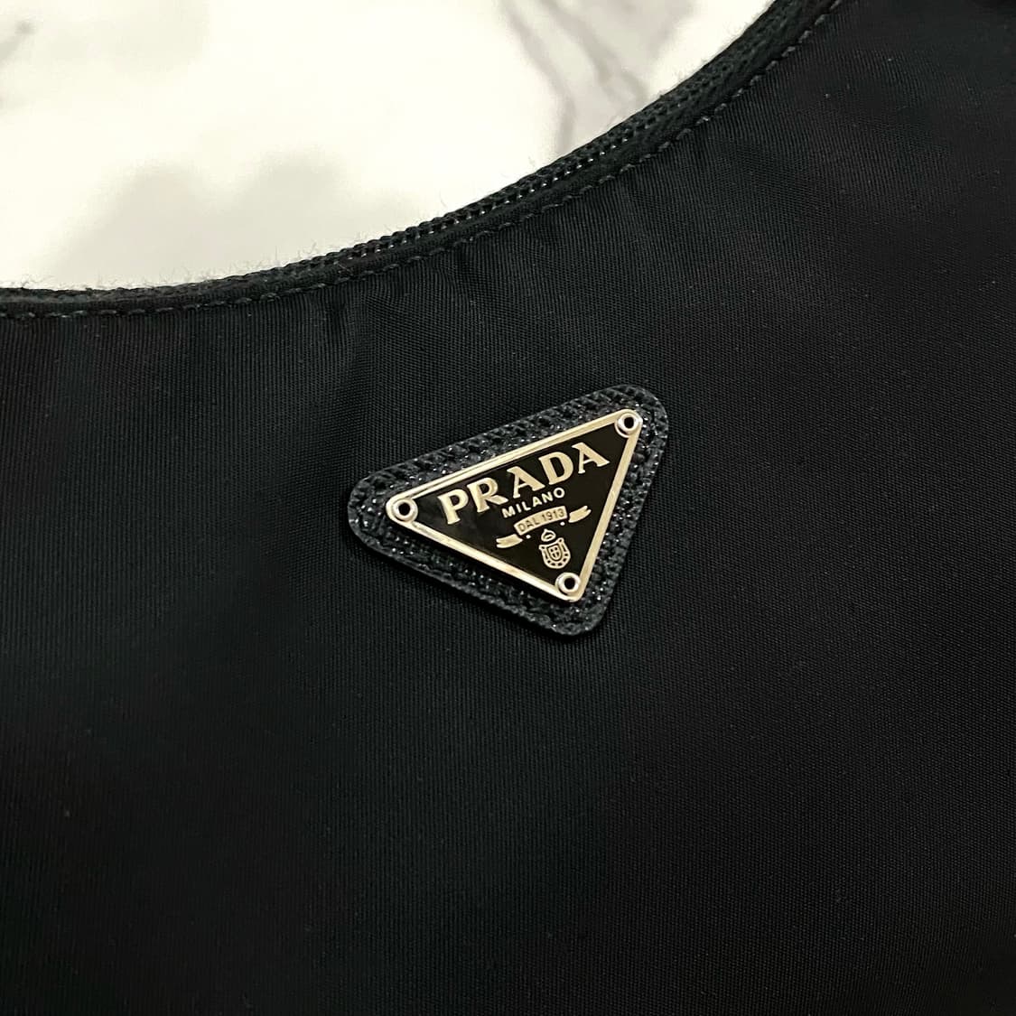 프라다 리에디션 2000 리나일론 테수토 숄더백 블랙 1NE515 상품이미지6