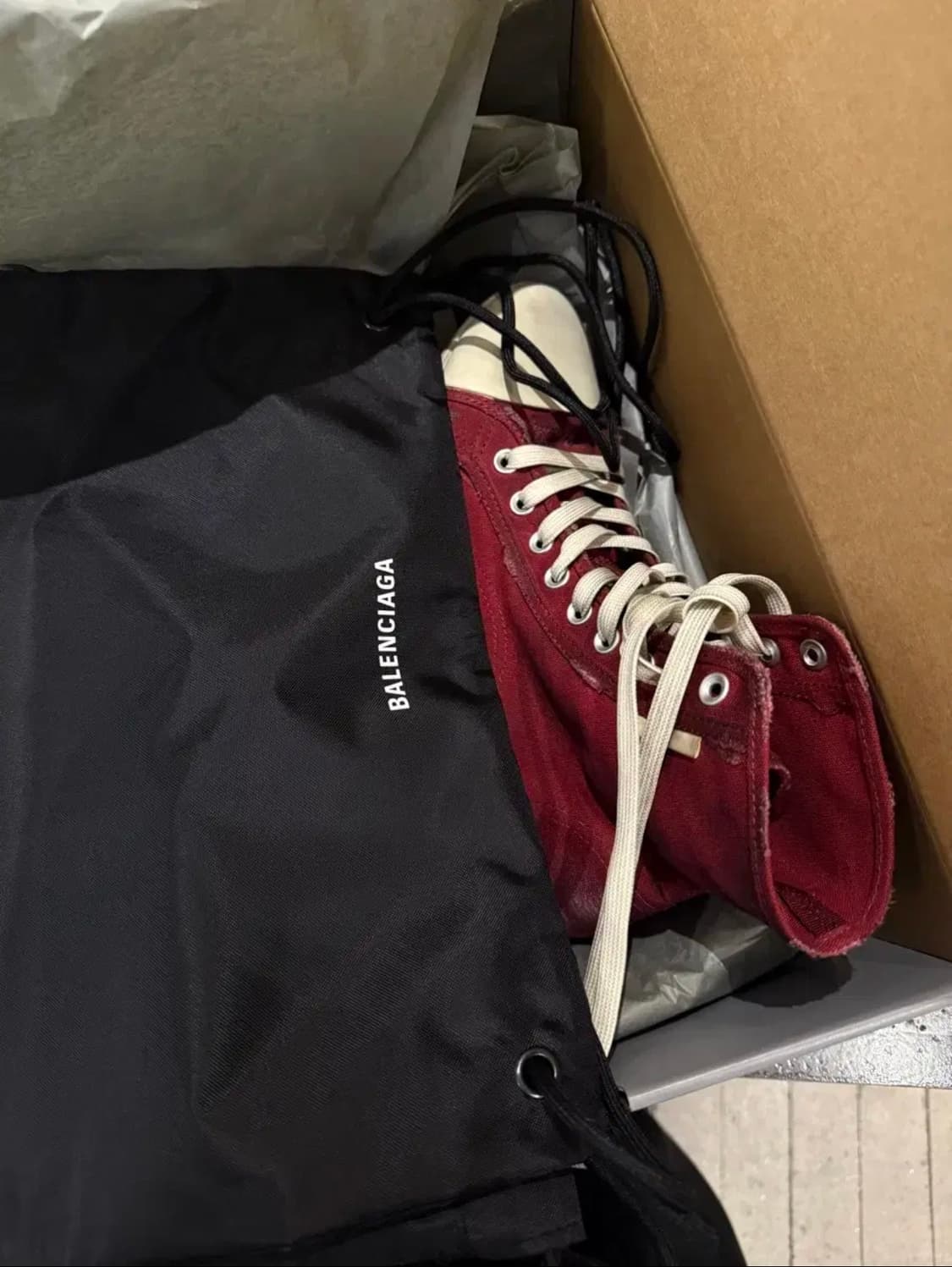 발렌시아가 울트라플랫 상품이미지1