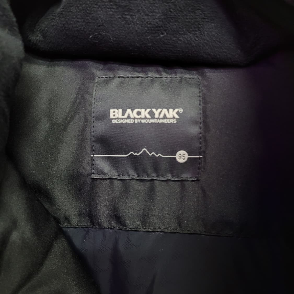 블랙야크 블랙 패딩 오리털 점퍼 (후드 분리형) 상품이미지3